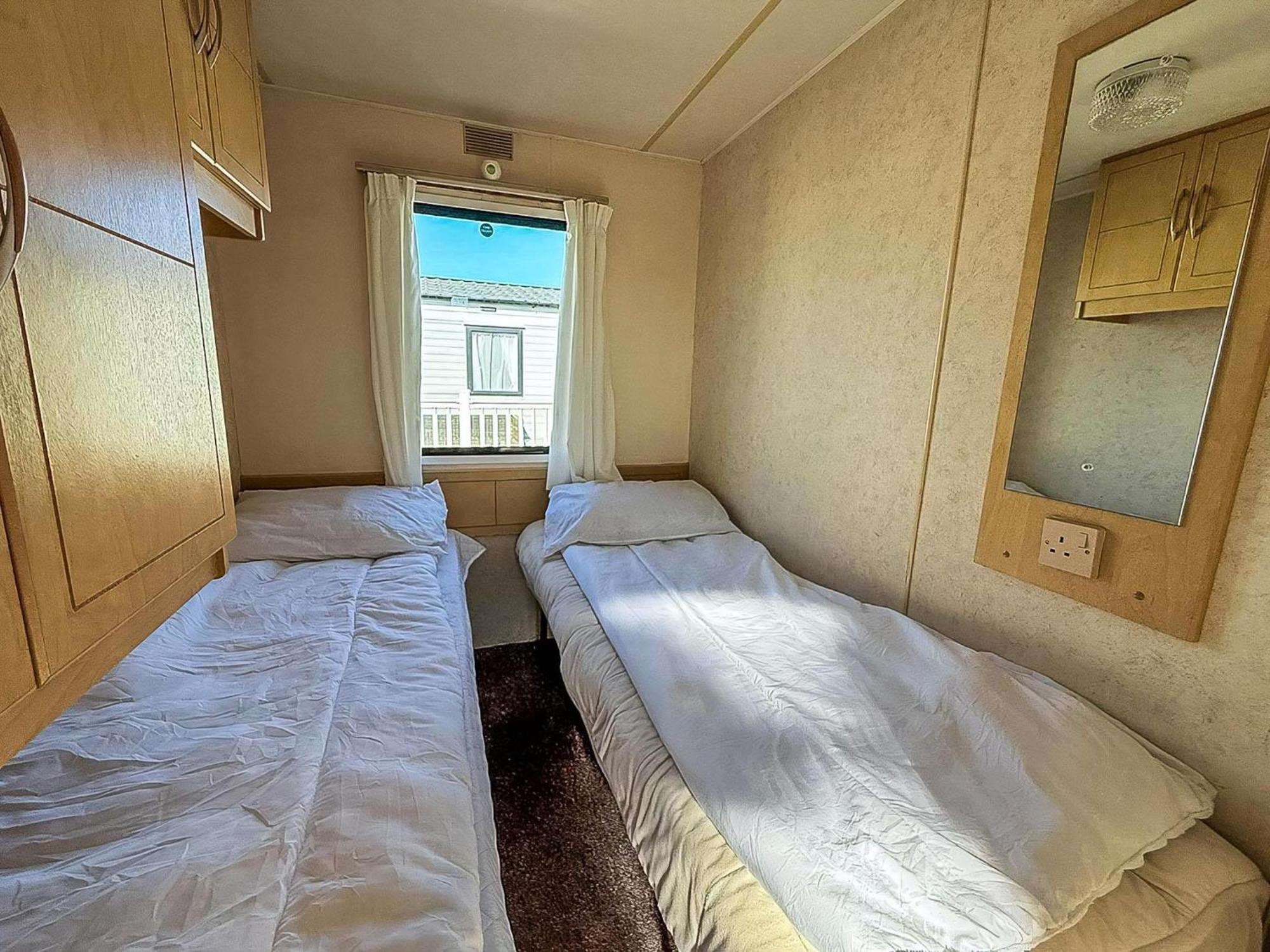 8 Berth Caravan With Free Wifi At Heacham Holiday Park In Norfolk Ref 21008E 外观 照片